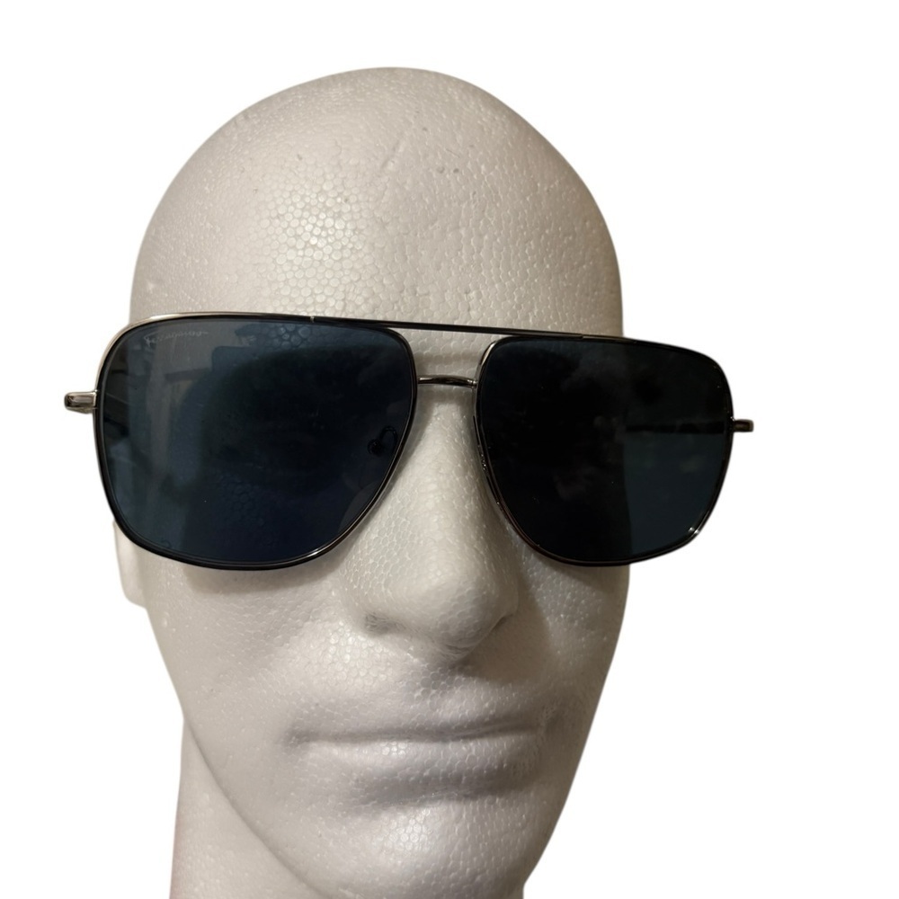Salvatore Ferragamo Silver and Black Men’s Sunglasses in excellent condition - Picture 8 of 11